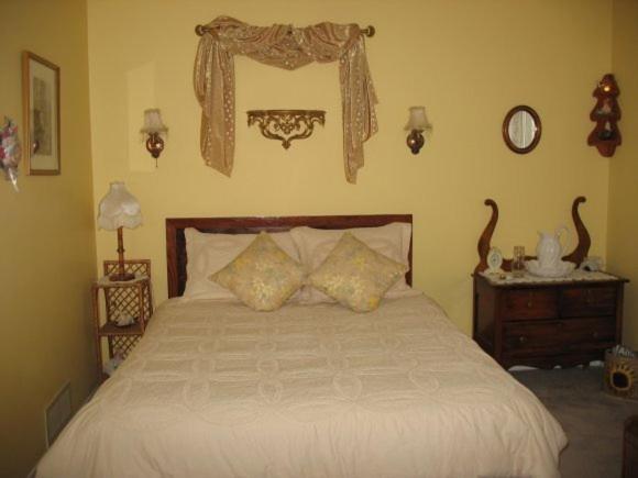 Maple Woods Bed & Breakfast Casselman Oda fotoğraf