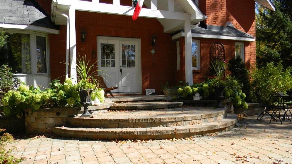 Maple Woods Bed & Breakfast Casselman Dış mekan fotoğraf
