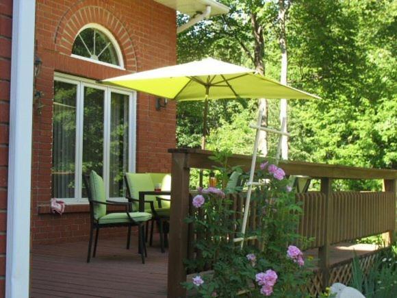 Maple Woods Bed & Breakfast Casselman Dış mekan fotoğraf