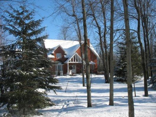 Maple Woods Bed & Breakfast Casselman Dış mekan fotoğraf